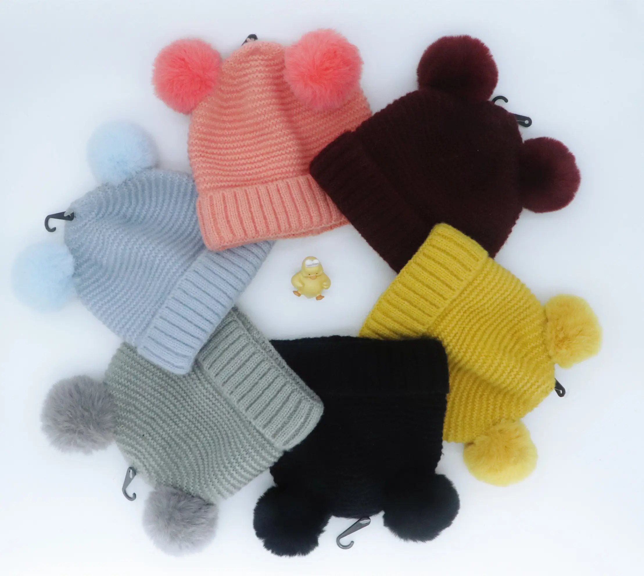 Factory direct sales can be customized handmade crochet baby toddler winter hat fashion cute candy color warm knitted hat beanie