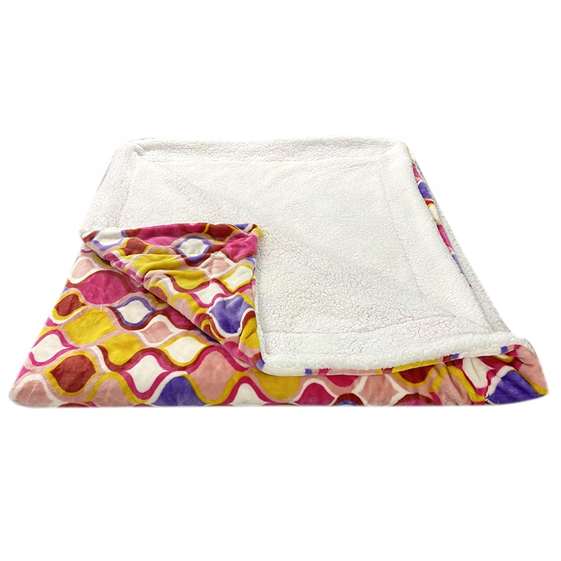 Household Items christmas blanket solid color flannel blanket with Sherpa customized Print 100% polyester flannel throw blanket