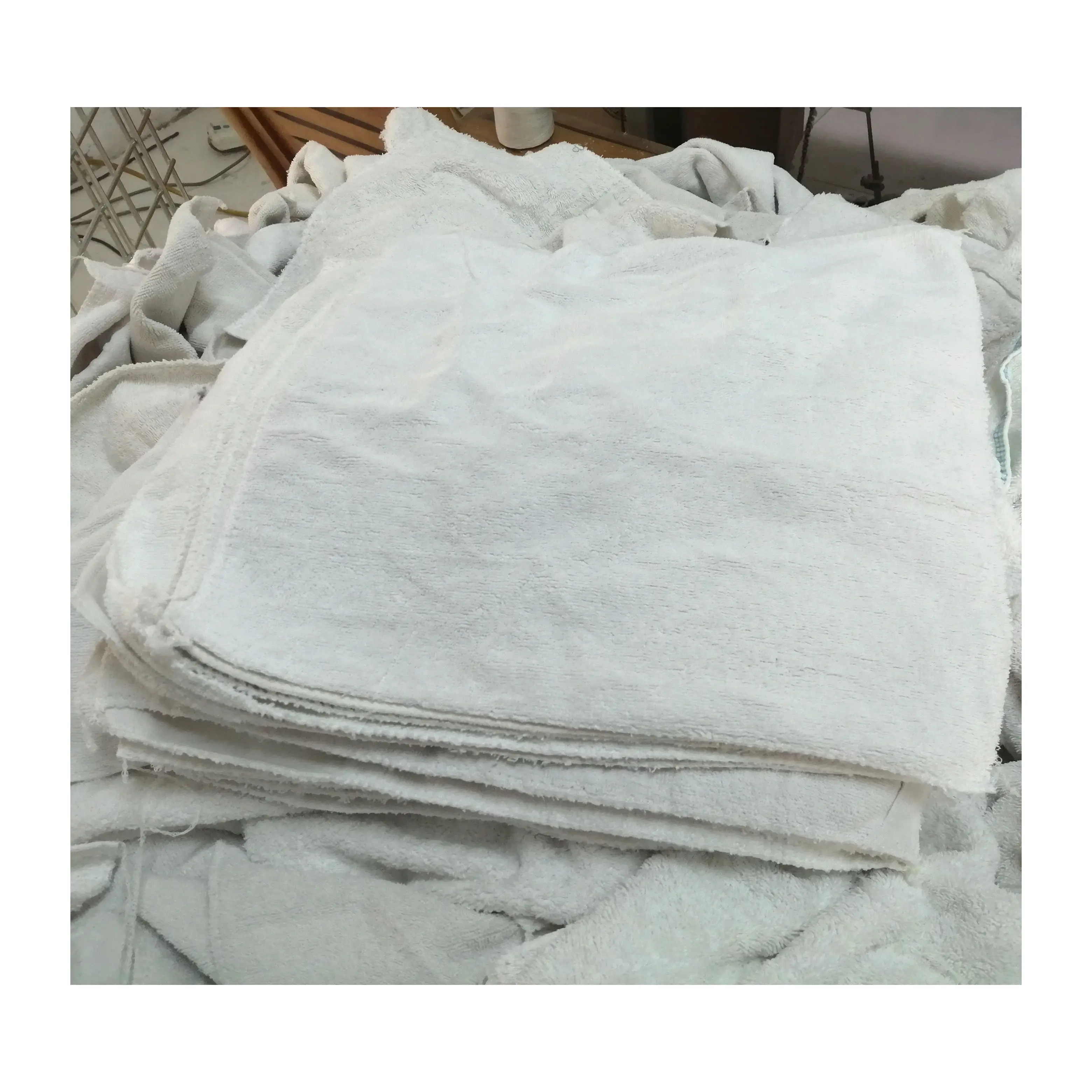 Hot selling recycled industrial cleaning wiping rags 10KG bale used bath towel white cotton rags