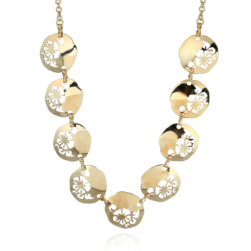 2021 New Exaggerated Glossy Metal Hollow Flower Necklace Simple Stainless Steel Necklace Women Fashion Jewelry Wholesale Retail