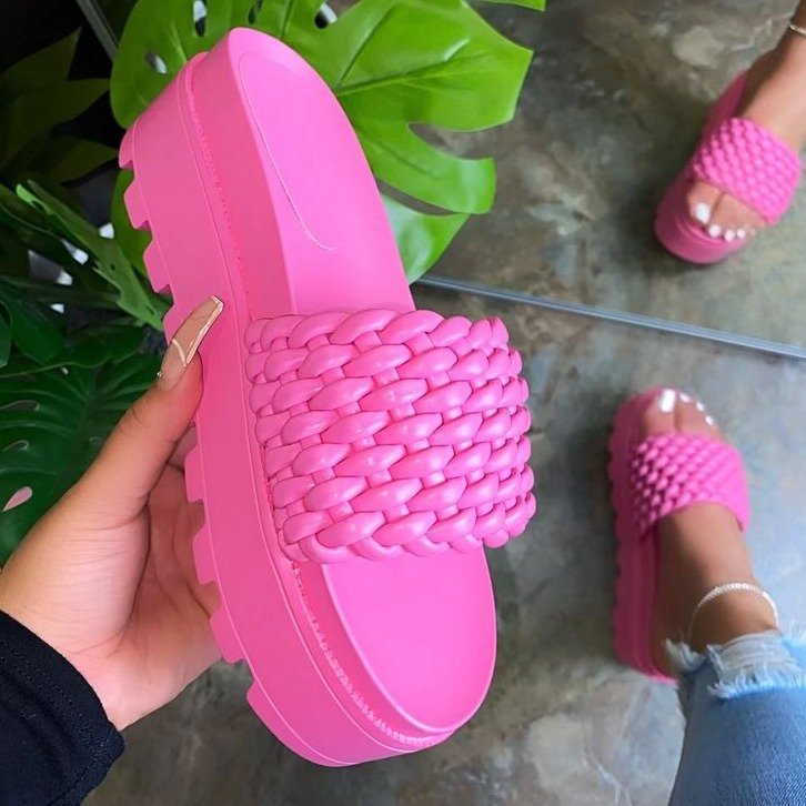 2021 Slippers For Ladies Large Size Medium Heel Light Hand-woven Retro Slippers Women Latest Design Bright Color Ladies Sandals
