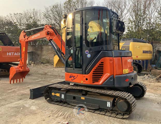 High Quality Used Backhoe Side Digging Arm, Hitachi ZX50- 2 -3F, SMALL Used Hitachi 5 тонн Excavator