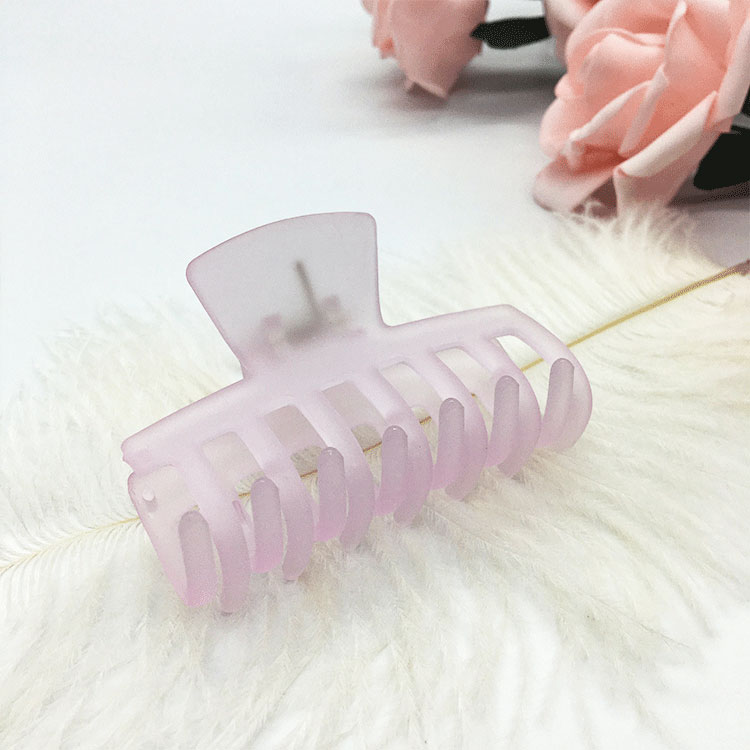 Wholesale Hot Selling Women Frosted Color Fashion Big Hair Clip Shower Simple banana claw hair clip