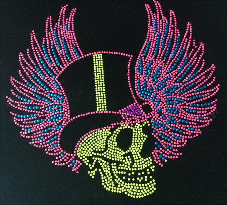 Customized round Flatback Iron-on Crystal Rhinestone Heat Transfer Fashionable Glass Motif for Bags & Garments Hotfix Technique