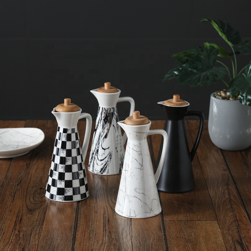 Mfashion Japanese kitchen large ceramic oil bottle 800ml soy sauce vinegar storage bottle sake bottle container