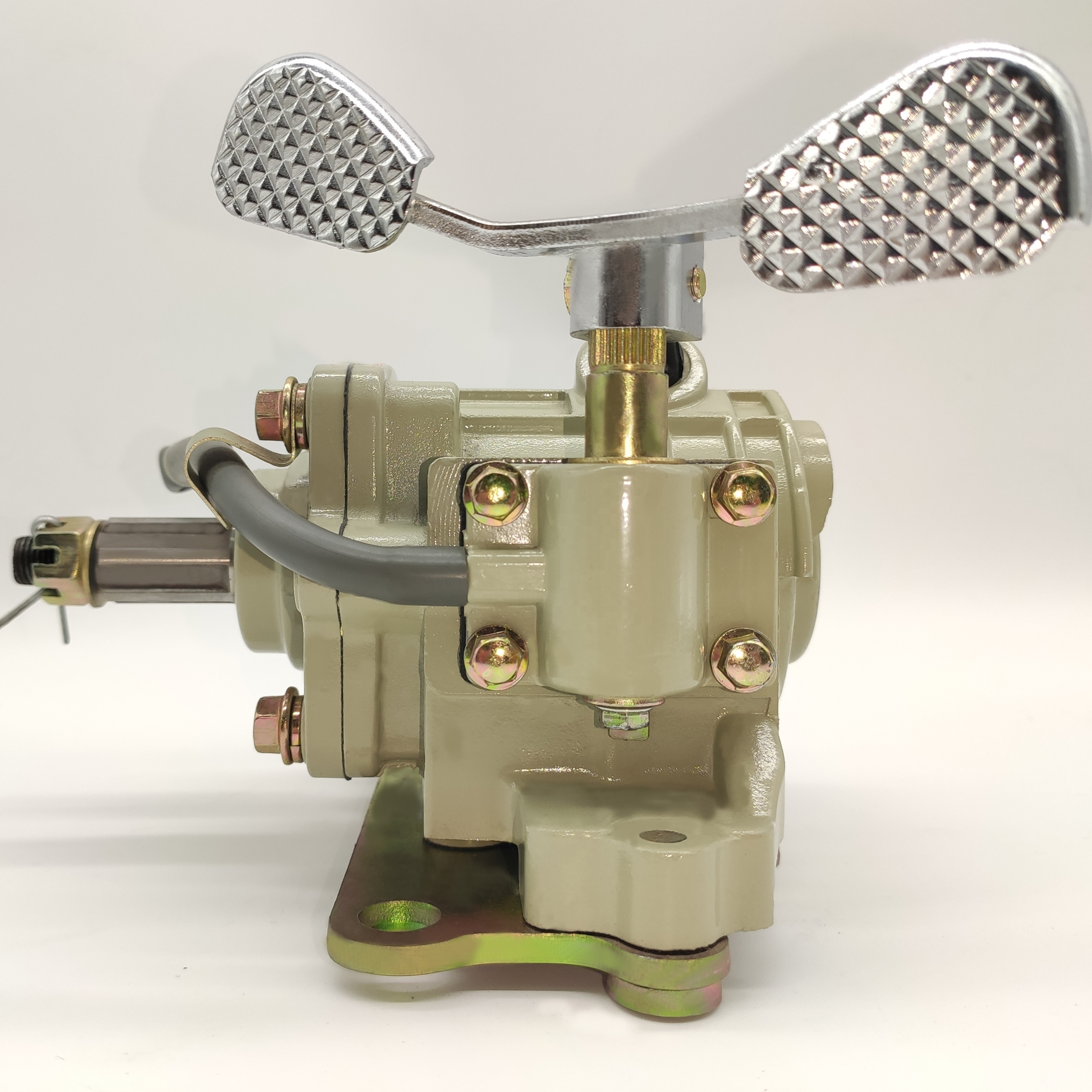 Мотовездехода подходит для трехколесный мотоцикл с 600CC двигателя