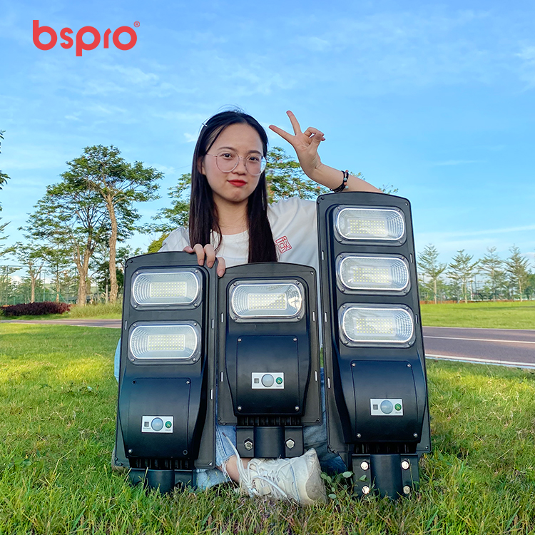 Энергосберегающий дорожный фонарь Bspro высокой яркости ip65, встроенная лампа, уличное освещение, все в одном, 90 Вт, светодиодный уличный фонарь на солнечной батарее