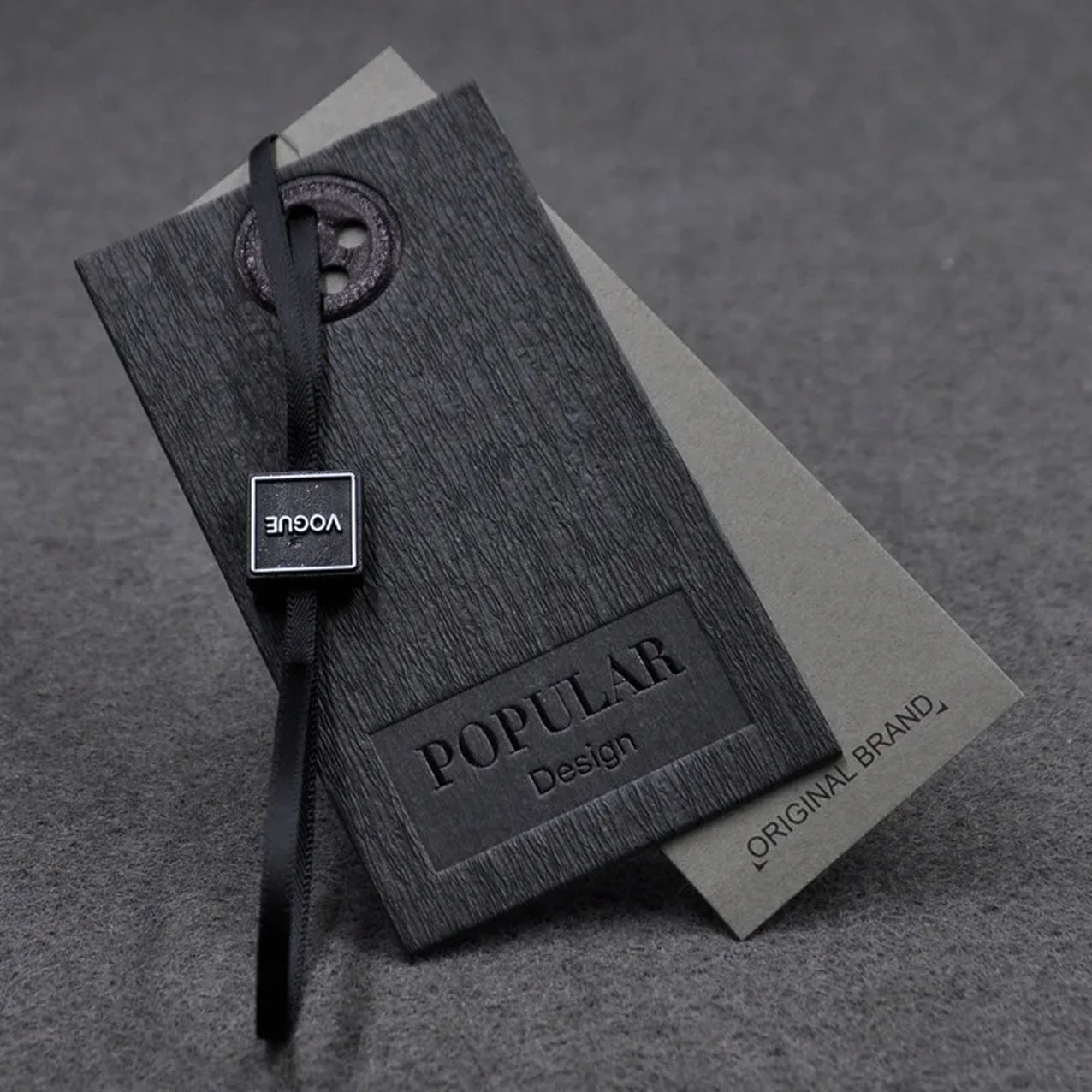 Custom 3D Embossed Hang Tags Brand Logo Eco-friendly Black Paper Garment Shirt Shoes Bags Swing Hang Tag for Clothing