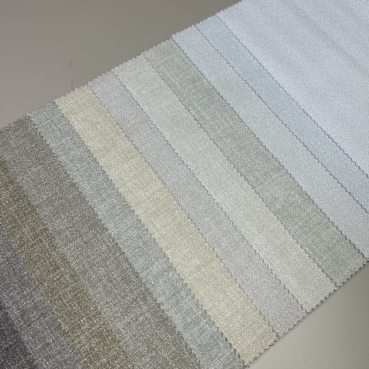 New Arrival 100% Coated Blackout Curtain and Drapes Linen Style Doris 3 Pass Curtain for Hotel Home the Living Room Luxury