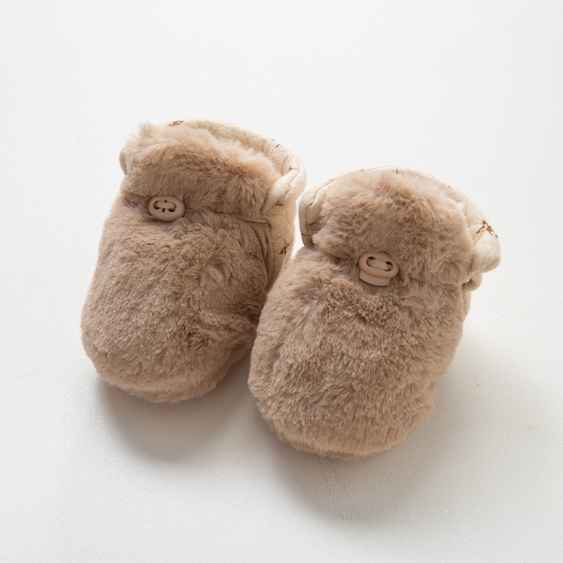 Wholesale Newborn soft fleece baby winter thick warm shoes 0-18months