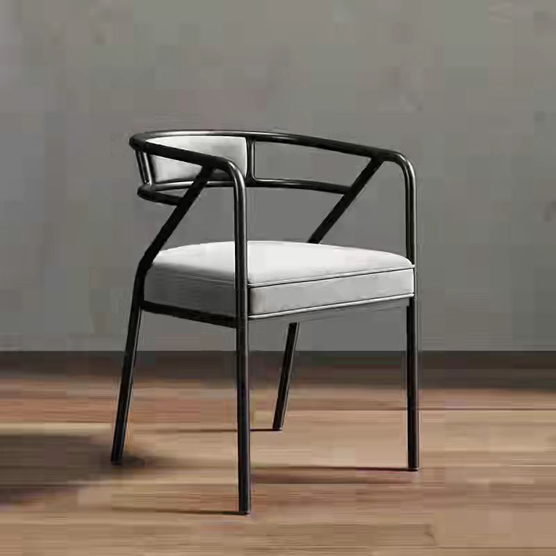 Dining chairs are luxurious, post-modern Nordic solid wood chairs, American family dining tables, stools and soft leather bags