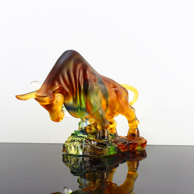Стеклянная художественная статуя Liuli Bull Ox с искусственным кристаллом, бизнес подарок, гравировка, фэн-шуй, животное, резное, Китай