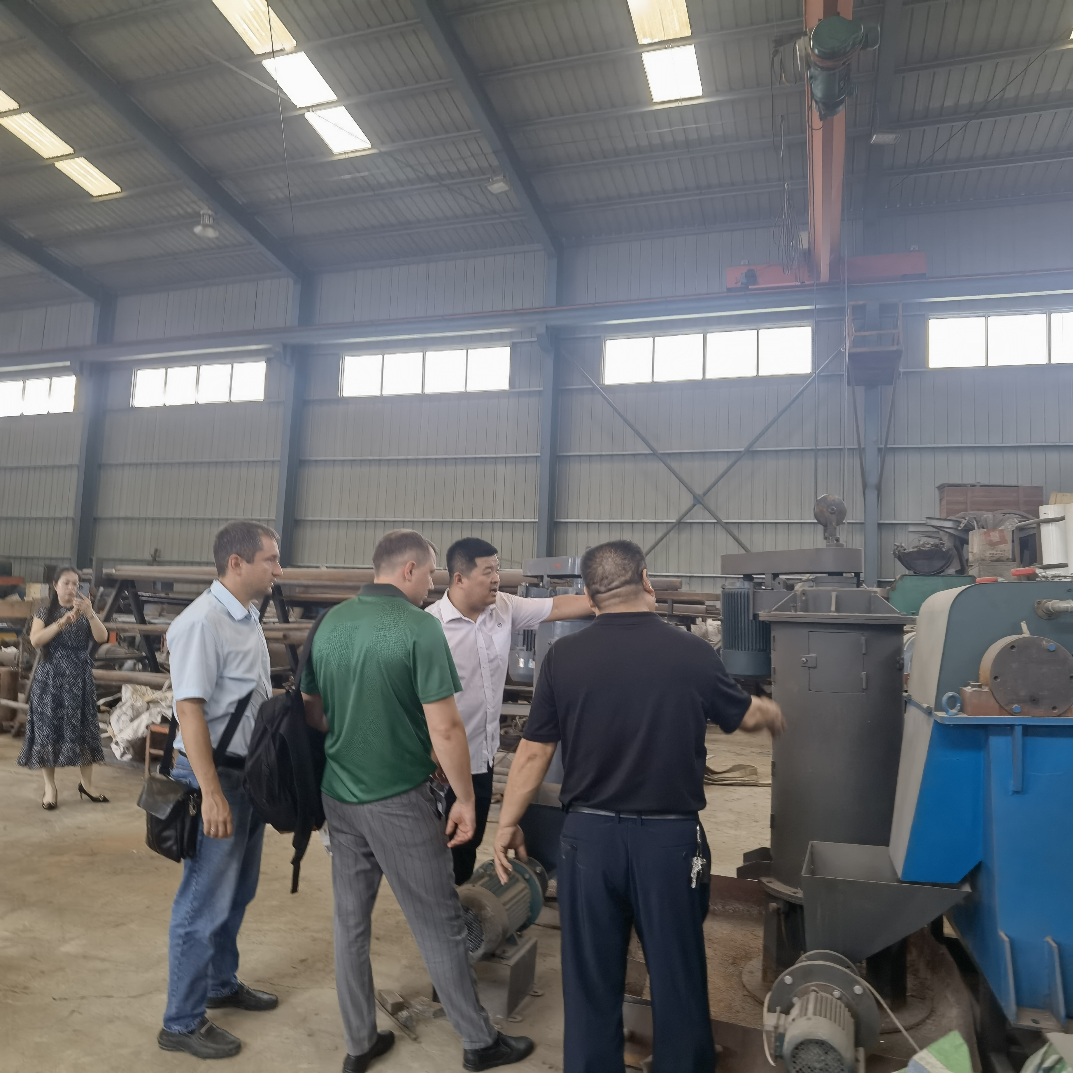YMX-700A Hydraulic pressure Pelletizer grinding machine for Magnesium ingots