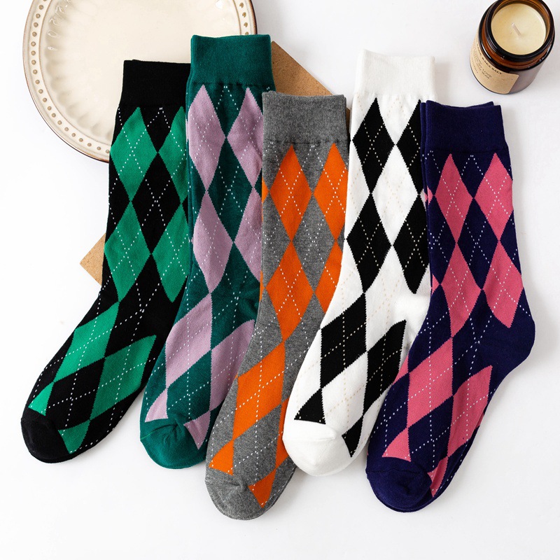 Wholesale Korean New Fashion Grid Pattern Ladies Socks Soft Cotton Fancy Vivid Color Women Tube Socks