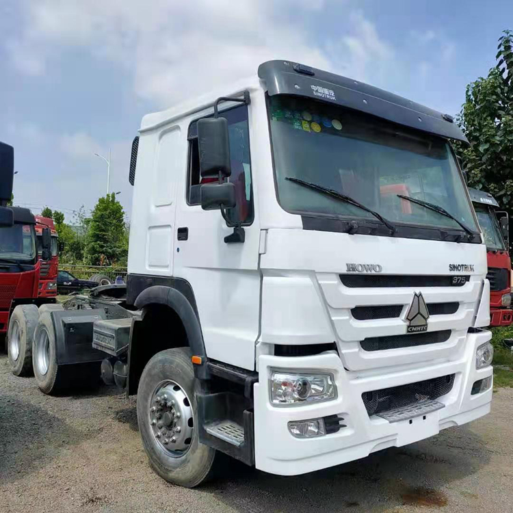 Sinotruck б/у грузовики 6x4 Тракторные блоки прицеп Головной Грузовик