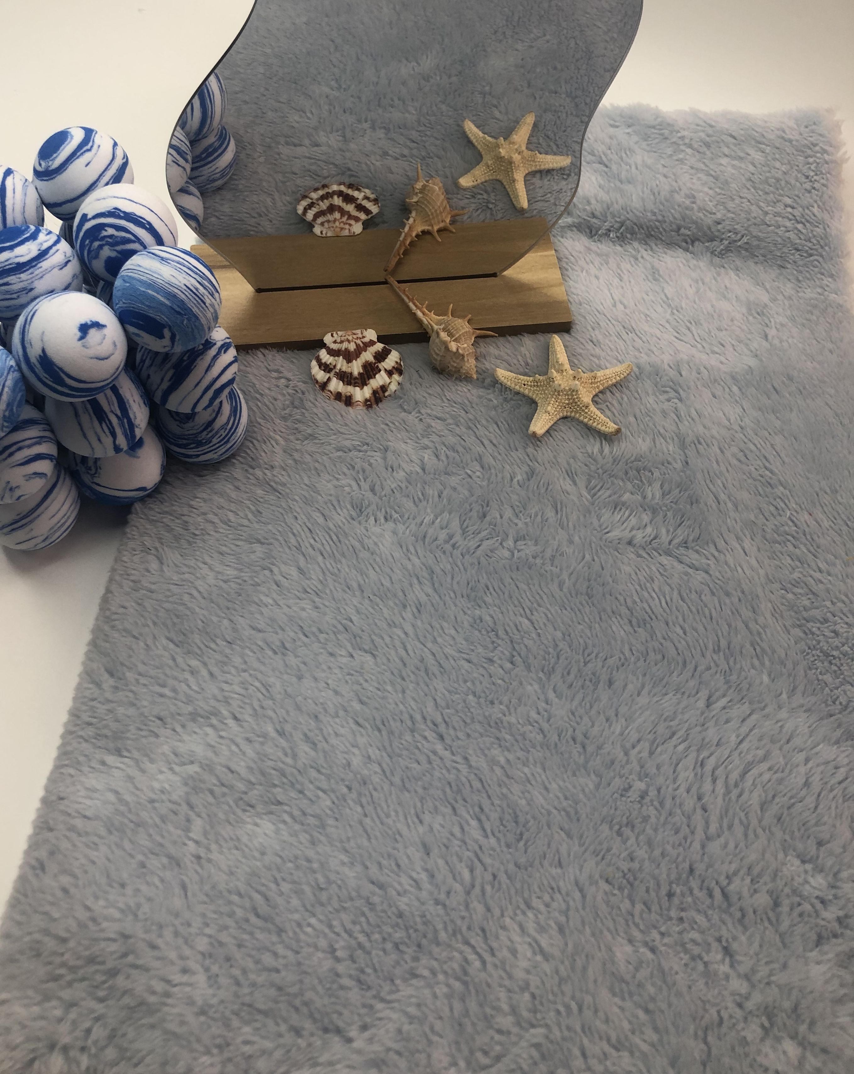 Wholesale soft feel polyester polar flannel coral fleece fabric printed velour fabric for pajamas clothing winter garments