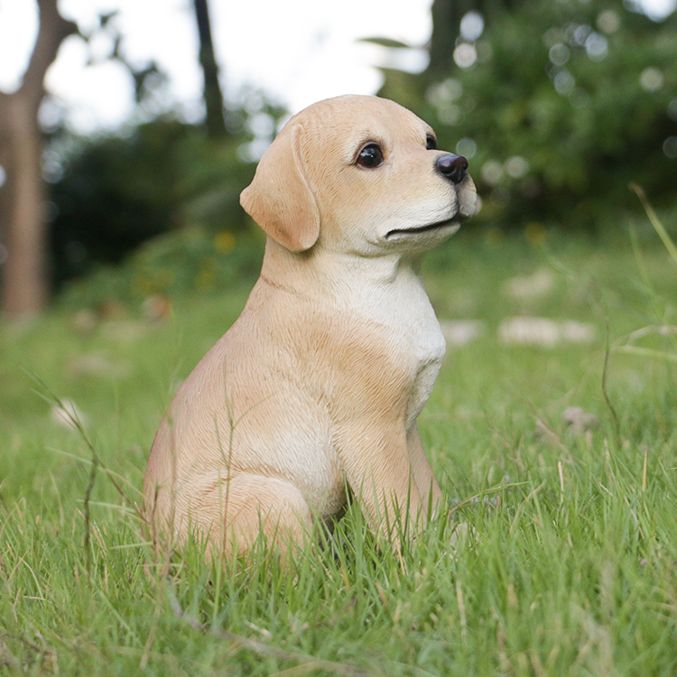 Wholesale custom labrador dog statue  realistic small garden decorative animal statue labrador dog 