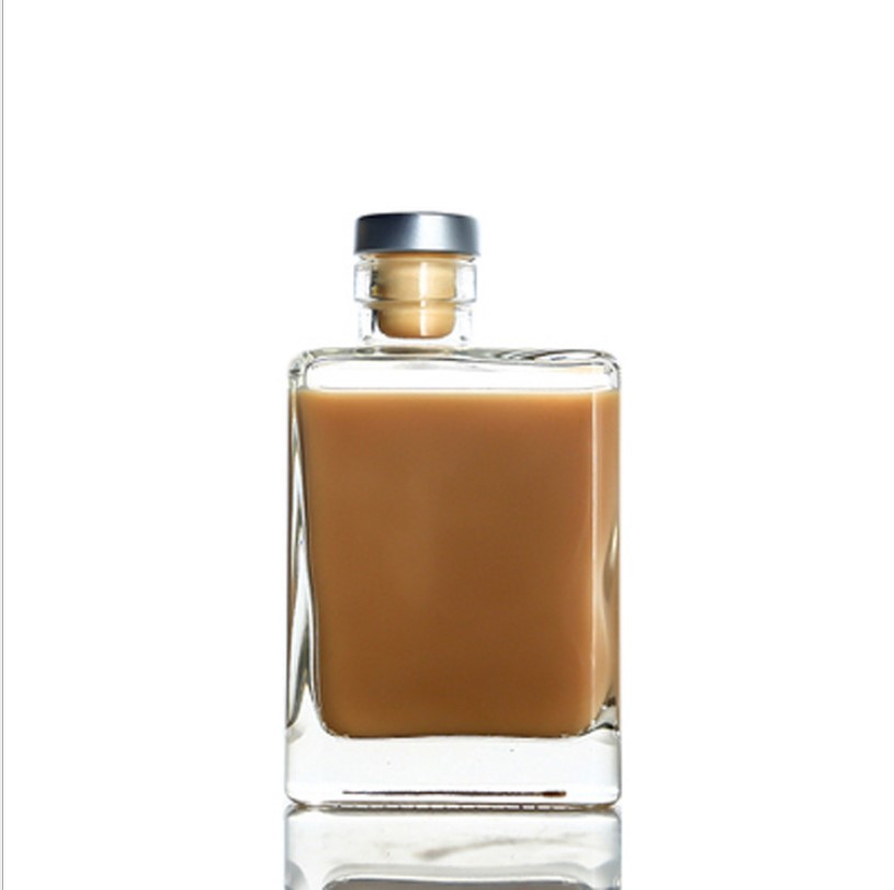 Wholesale Rectangle Clear Thicken Glass Fruit Juice Milk Tea Storage Container Beverage Cold Brew Coffee Glass Bottle