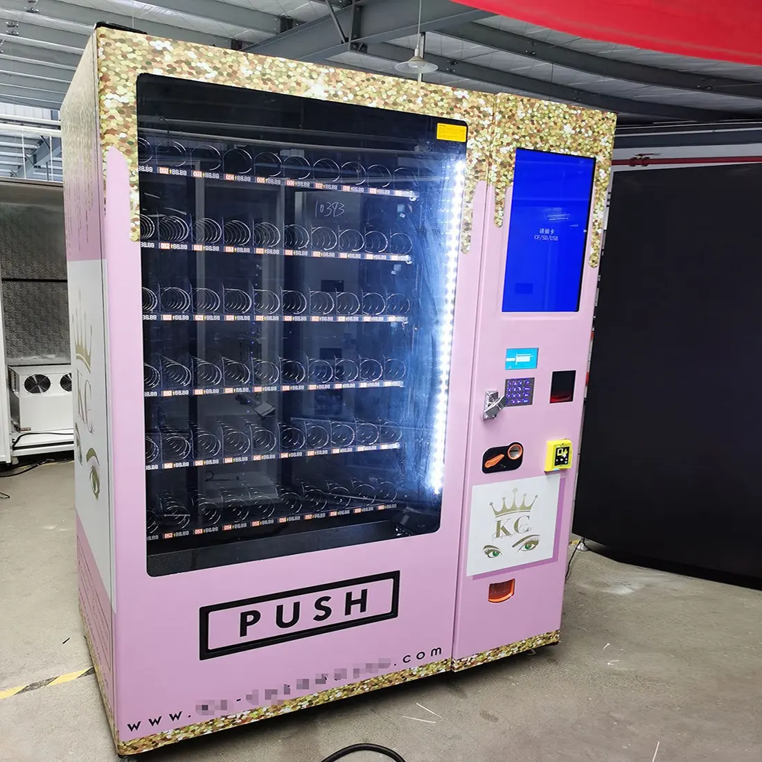 Digital vending machine for hair with free custom design