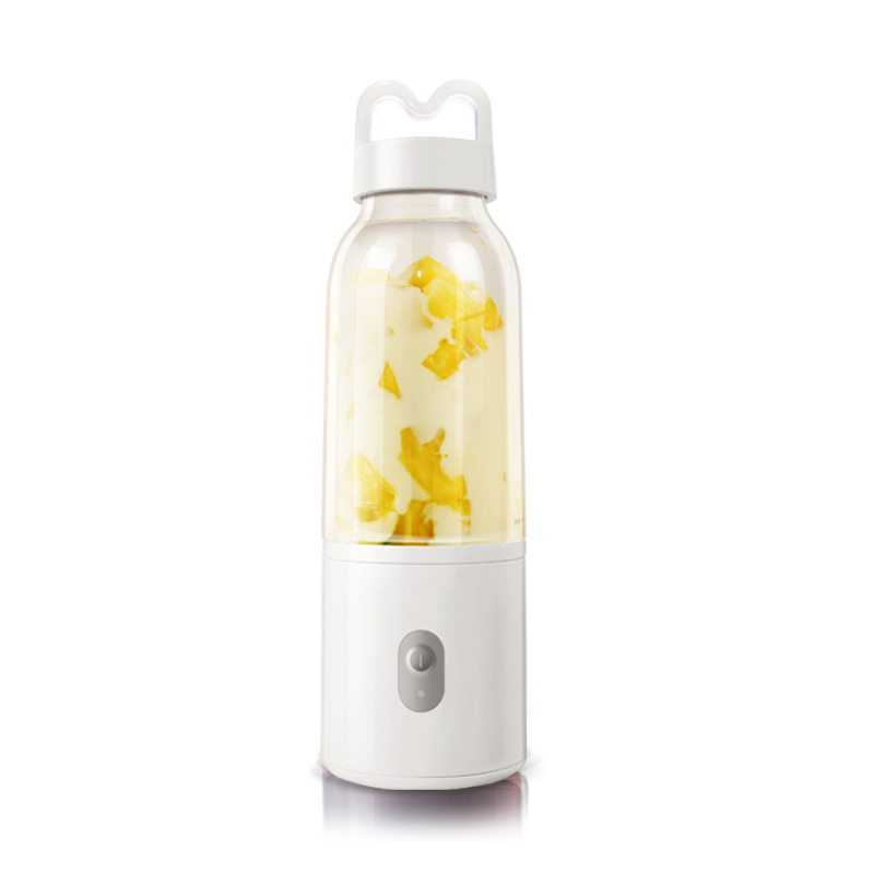 Cordless and USB Rechargeable Blender with Leakproof Lid for Shakes and Smoothies Portable juicer for Travel Office and Gym Use