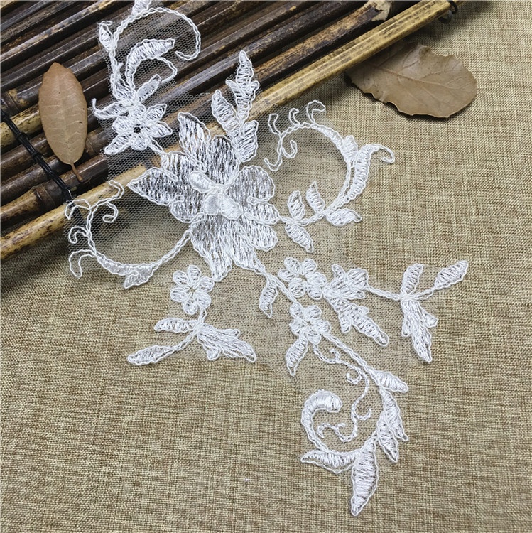 ZHUOSI White Embroidered Patch Elegant Flower Lace Applique For Wedding Dress