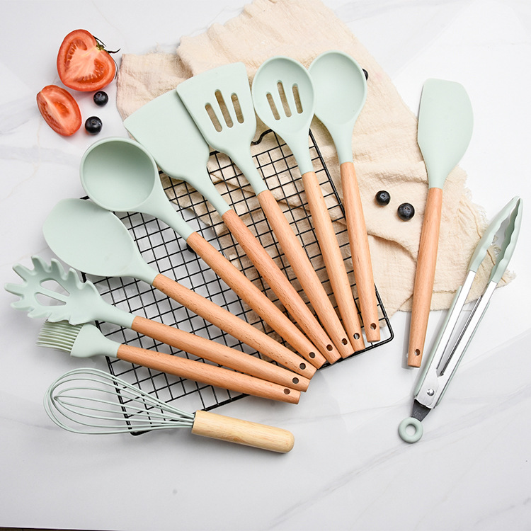 DDP hot Selling 12 pieces Set Kitchen Gadgets Tools Kitchenware Spatula Silicone