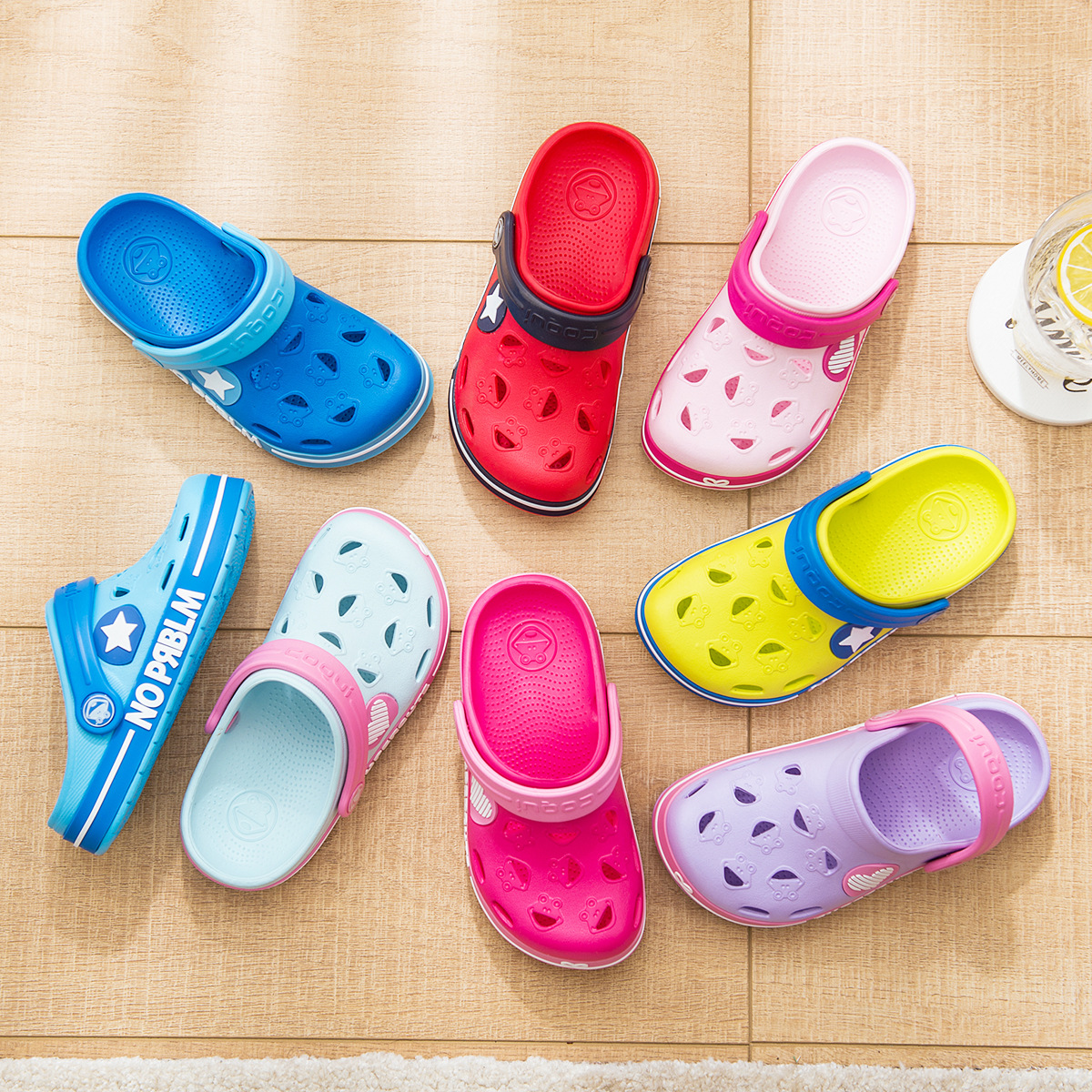 Free Samples Fashion Shoes EVA Slippers children's clogs