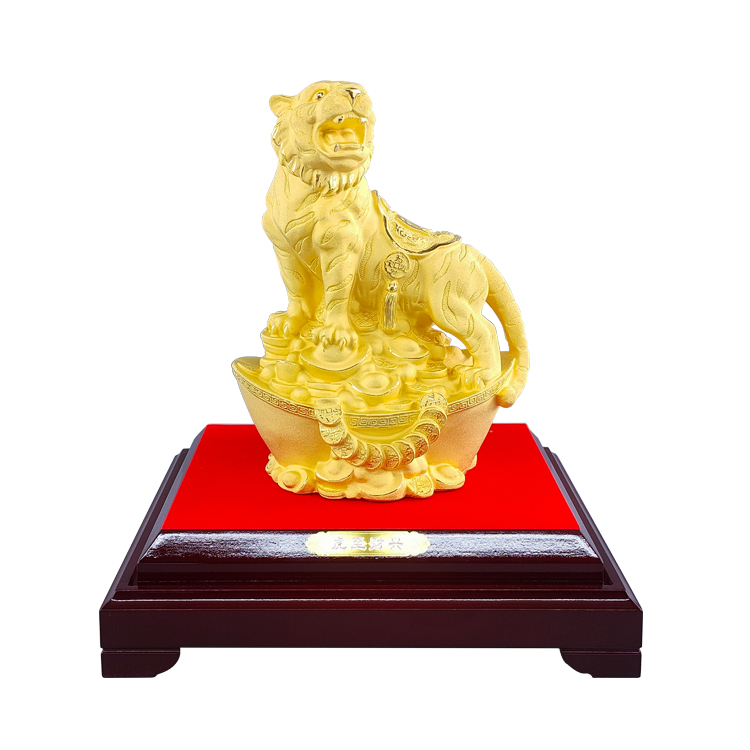 Custom Luxury Gifts for Home Decoration Gold Pure Gold Plating Year 2022 Mascot Animal Gold Figurine 24K Golden Tiger Statue
