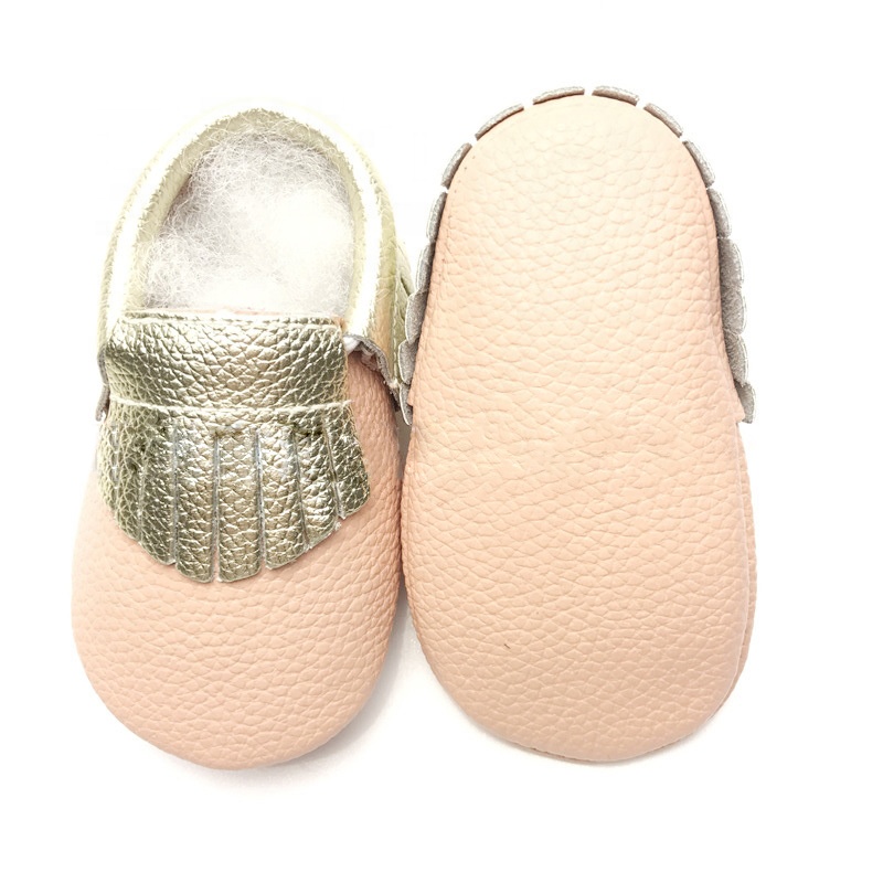 Customized color wholesale toddler shoes soft leather baby moccasins