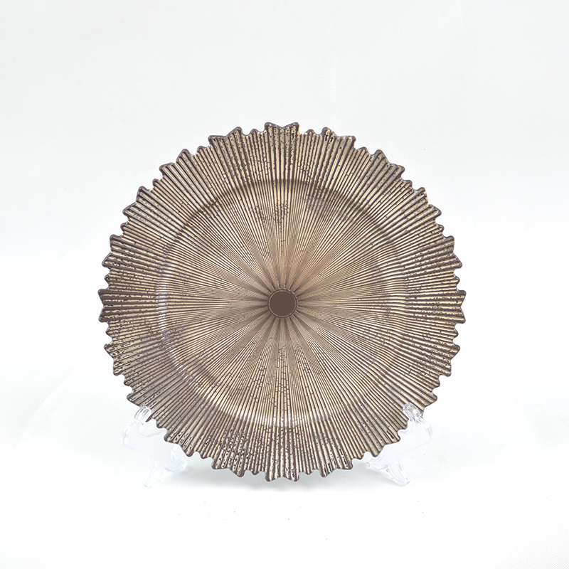 Retro serrated edge color decorative plastic plate