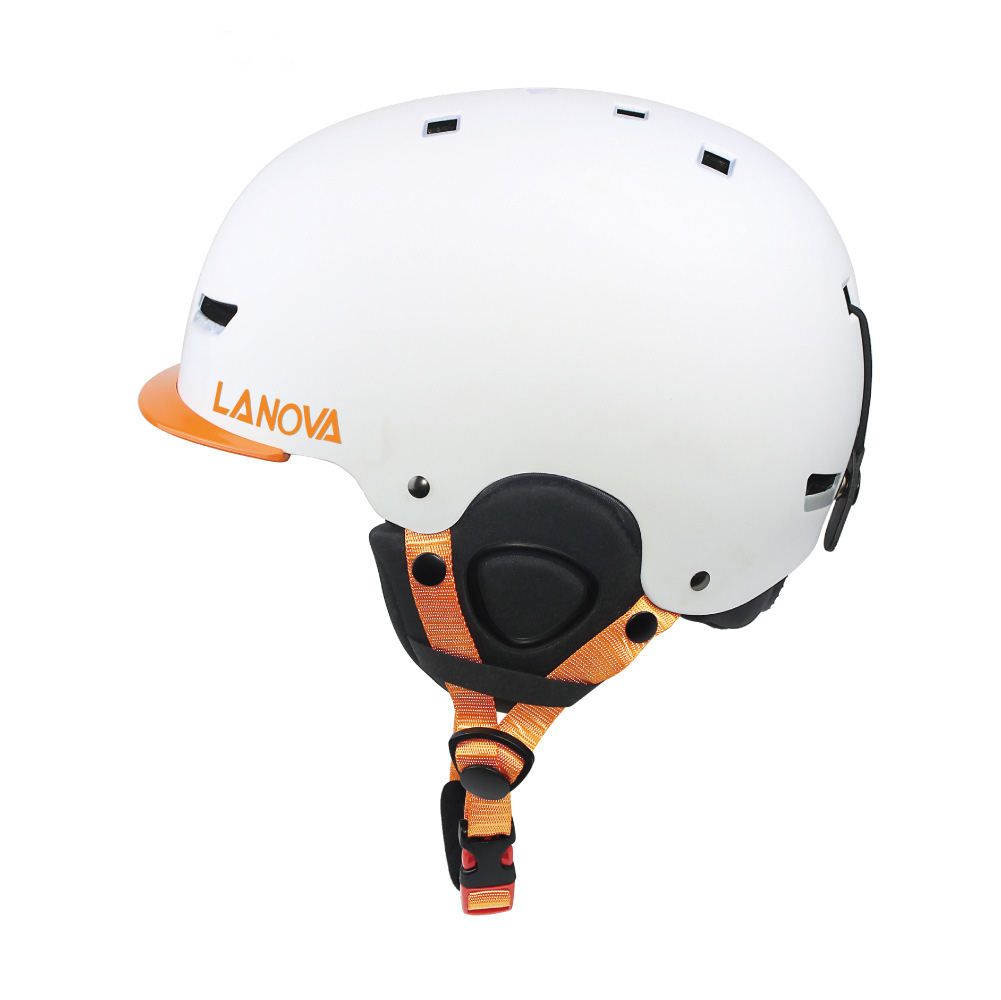 Winter Outdoor Sports Skiing Helmet Warm Safety Adjustable Ski helmet