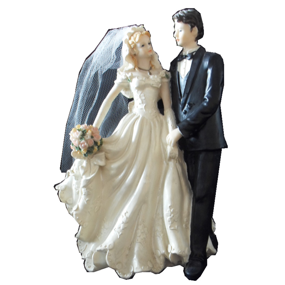 Resin Crafts customized wedding couple figurines and statues for decoration gift