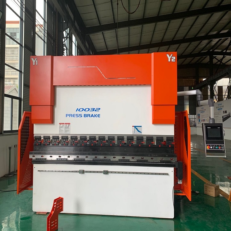 WD67K-100T/3200 cnc листогибочный гидравлический гибочный станок с контроллером Delem DA53T