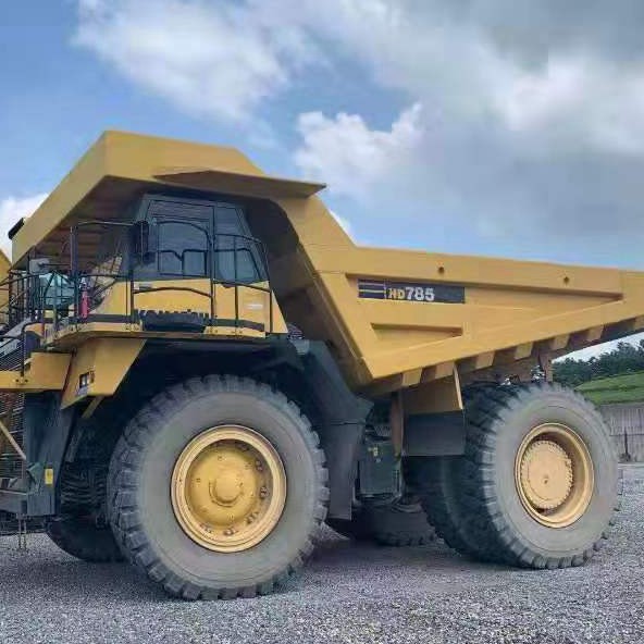 554,8 часов, почти новый официальный тренировочный грузовик Komatsu, б/у, самосвал для горнодобывающей промышленности, продажа Komatsu HD785
