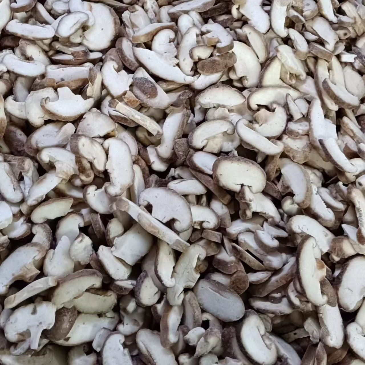 IQF Custom Packaging Supply Good Quality mushroom Iqf Frozen Shiitake Cut 1/4 Cut