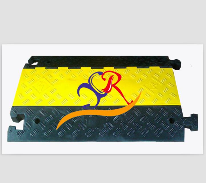 Hot sale 3 channel cable protector and cable ramp