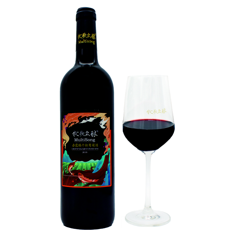 Сухое красное вино, сладкое вино, спиртовой напиток Cabernet