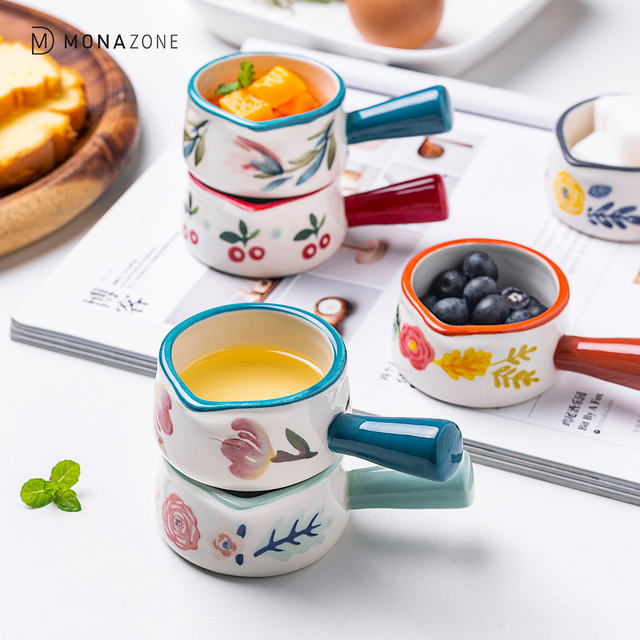 Керамическая Мини-кастрюля MONAZONE, банка для молока, чашка для молока с ручкой, чаши для кофе и сахара, кухонная посуда с клубничным цветочным узором