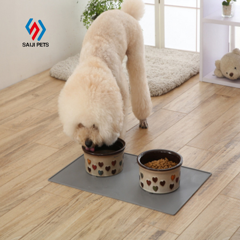 Saiji multifunction EOM friendly materials dog bowl silocone food mat for sale