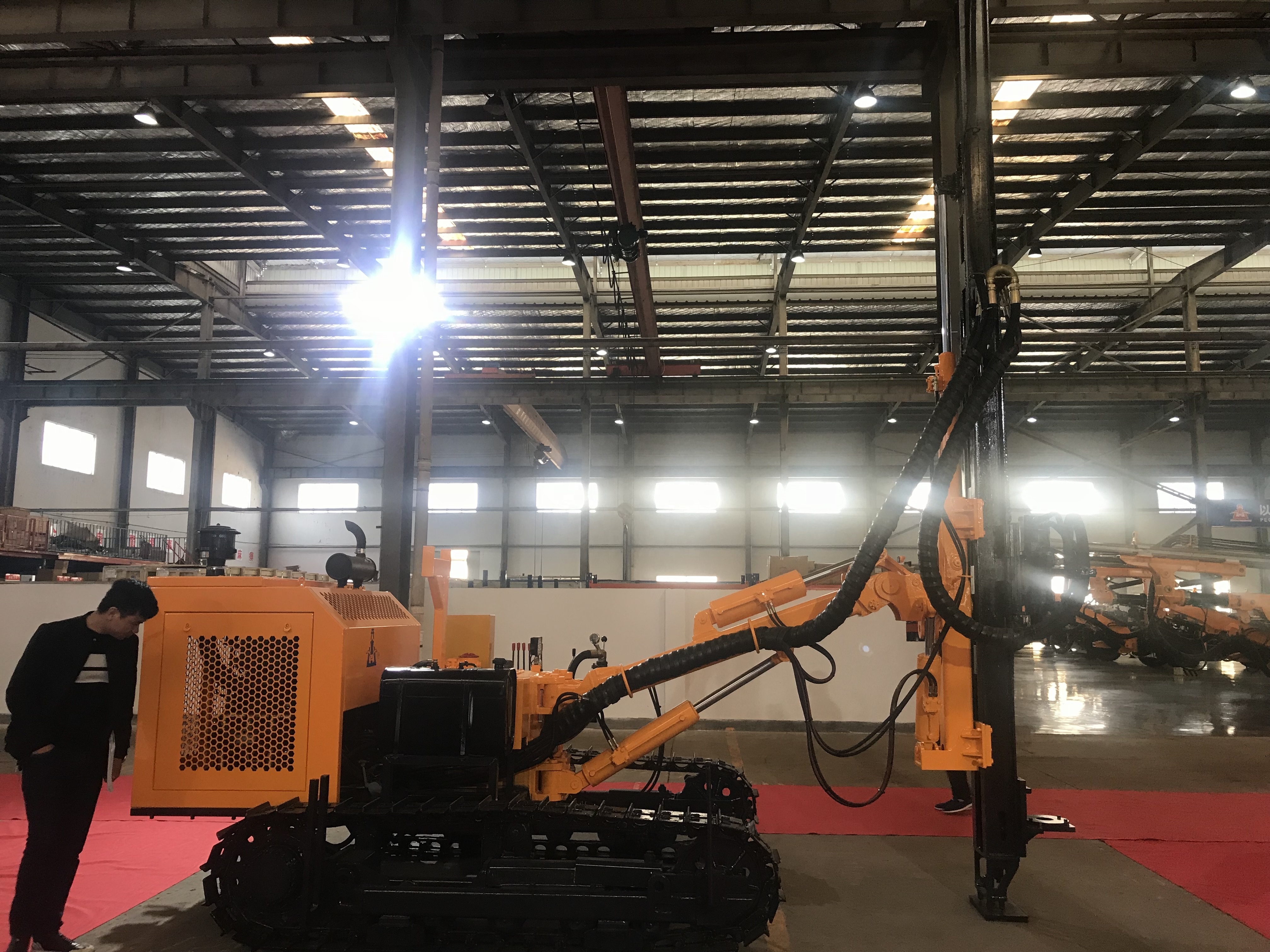 KG320 DHT буровая установка для использования на открытой шахте с буровой машиной из Китая