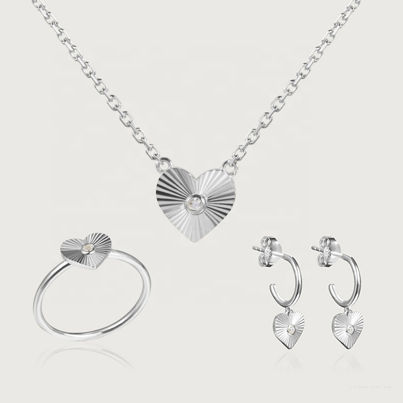 Wholesale Fine Jewelry 14K Heart Pendent Ring Earrings Necklace Set Custom Gold Vermei Fashion 925 Silver Jewelry Sets For Women