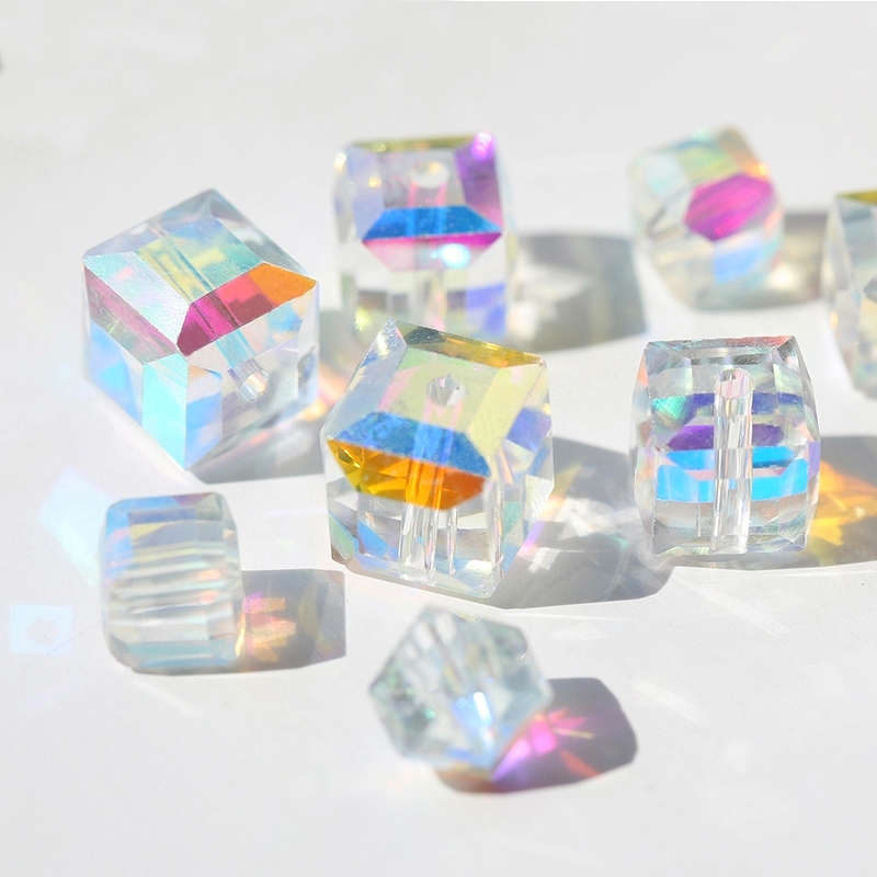 Hot Sale Shinning Square Shape Crystal Glass Cube Beads for Jewelry Making