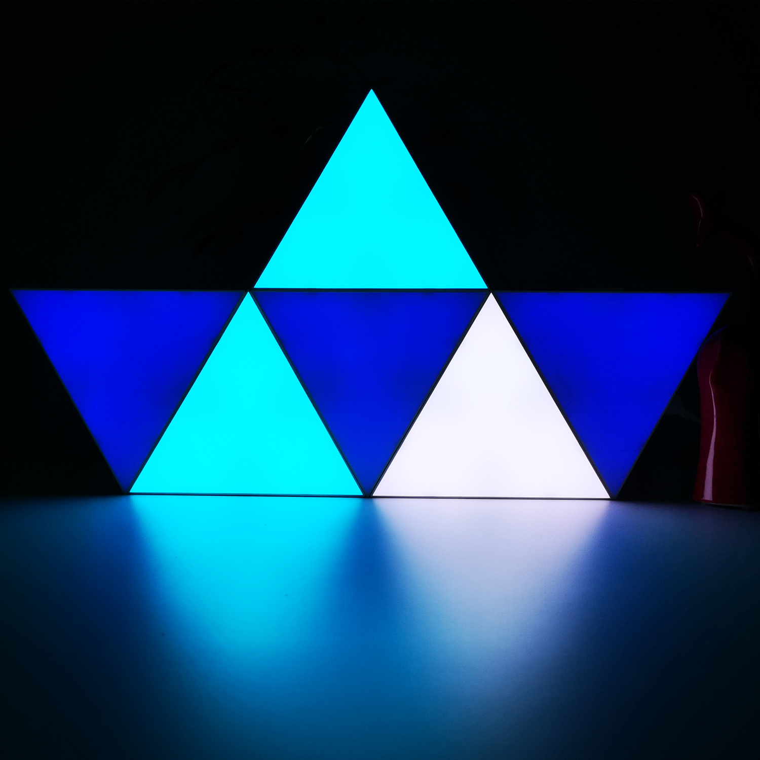 "Сделай сам" с дистанционным управлением RGB цвет Сенсорный Настенный светодиодный сауны треугольной формы для освещения для наружной стены