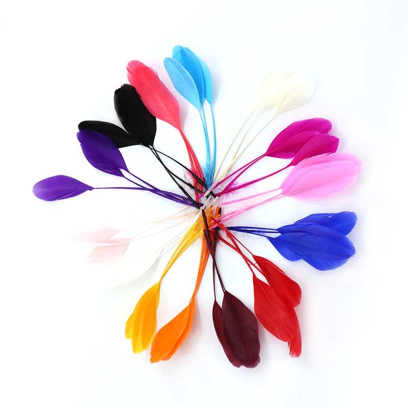 Factory Bulk Sale Top Selling Crafts Dyed Multi-color Stripped 13-17cm Goose Feathers for Parties Decorations