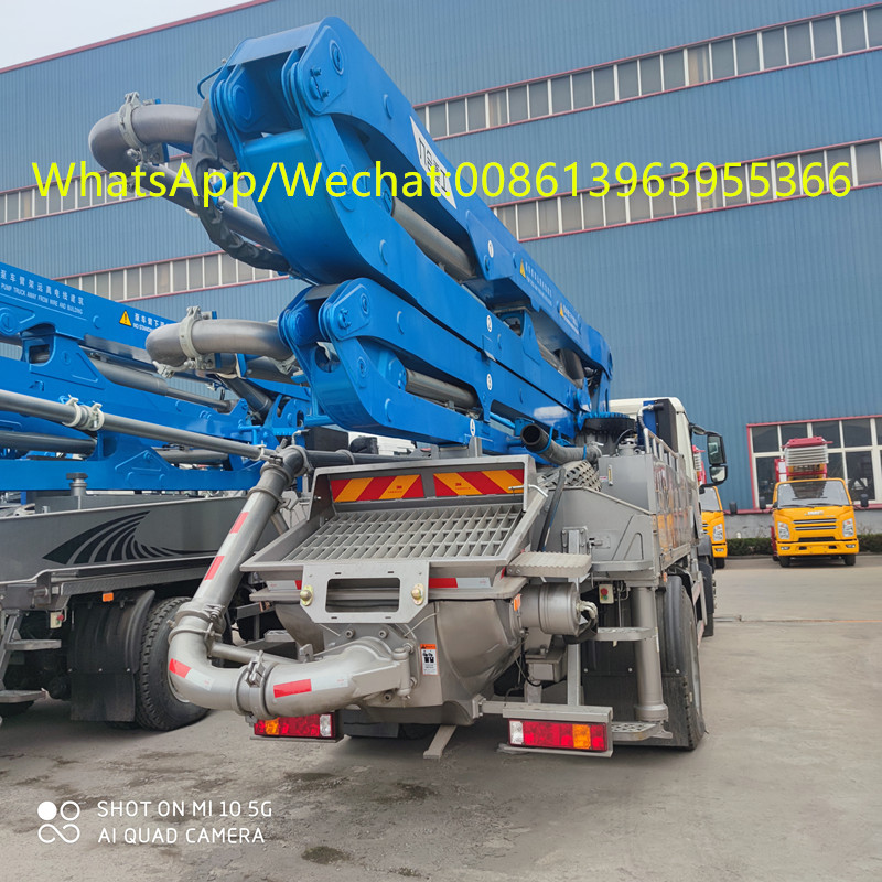 China Professional Concrete Pump Truck For Sale with high quality