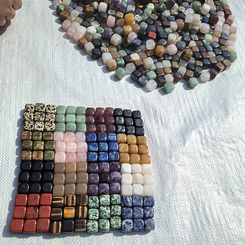 Factory wholesale Spiritual Products Natural Quartz Stone Mixed Material Cube semi-precious stone crafts For Meditation
