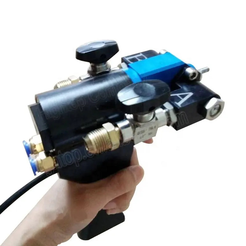 China spraying machine polyurethane polyurea PU foaming foam gun