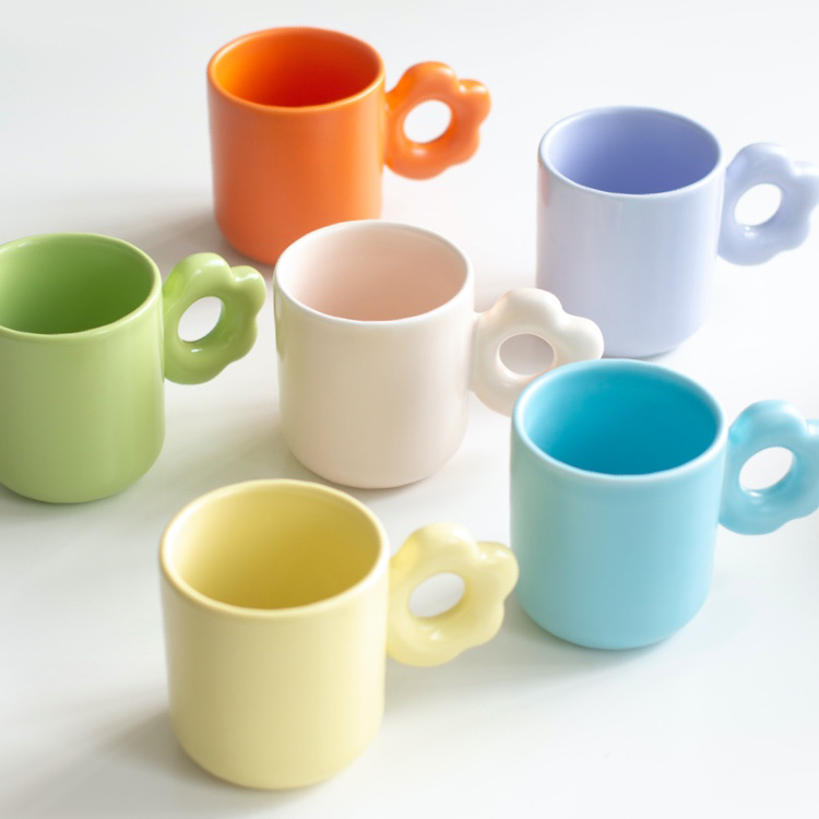 Hot Selling Uni flower handle coffee cup set ins style