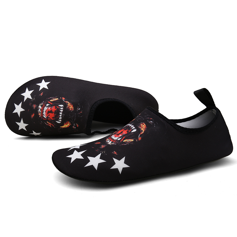 2021 Fresh style unisex beach swimming bare foot shoes, water skin beach aqua lace on shoes