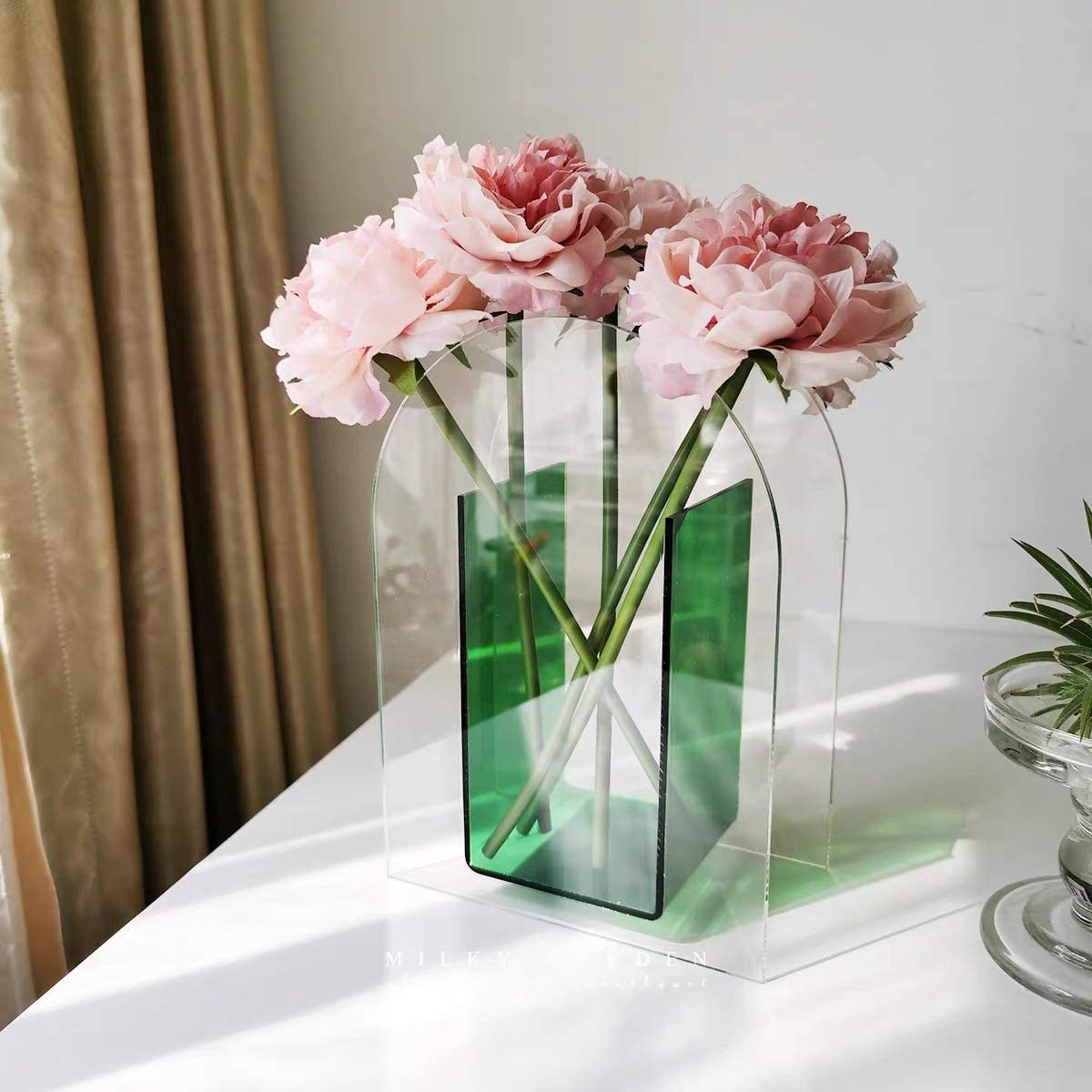 Custom Acrylic Flower Vase Elegant Modern Wedding Centerpieces Decor Vase Acrylic Storage Box Organizer Case for Home